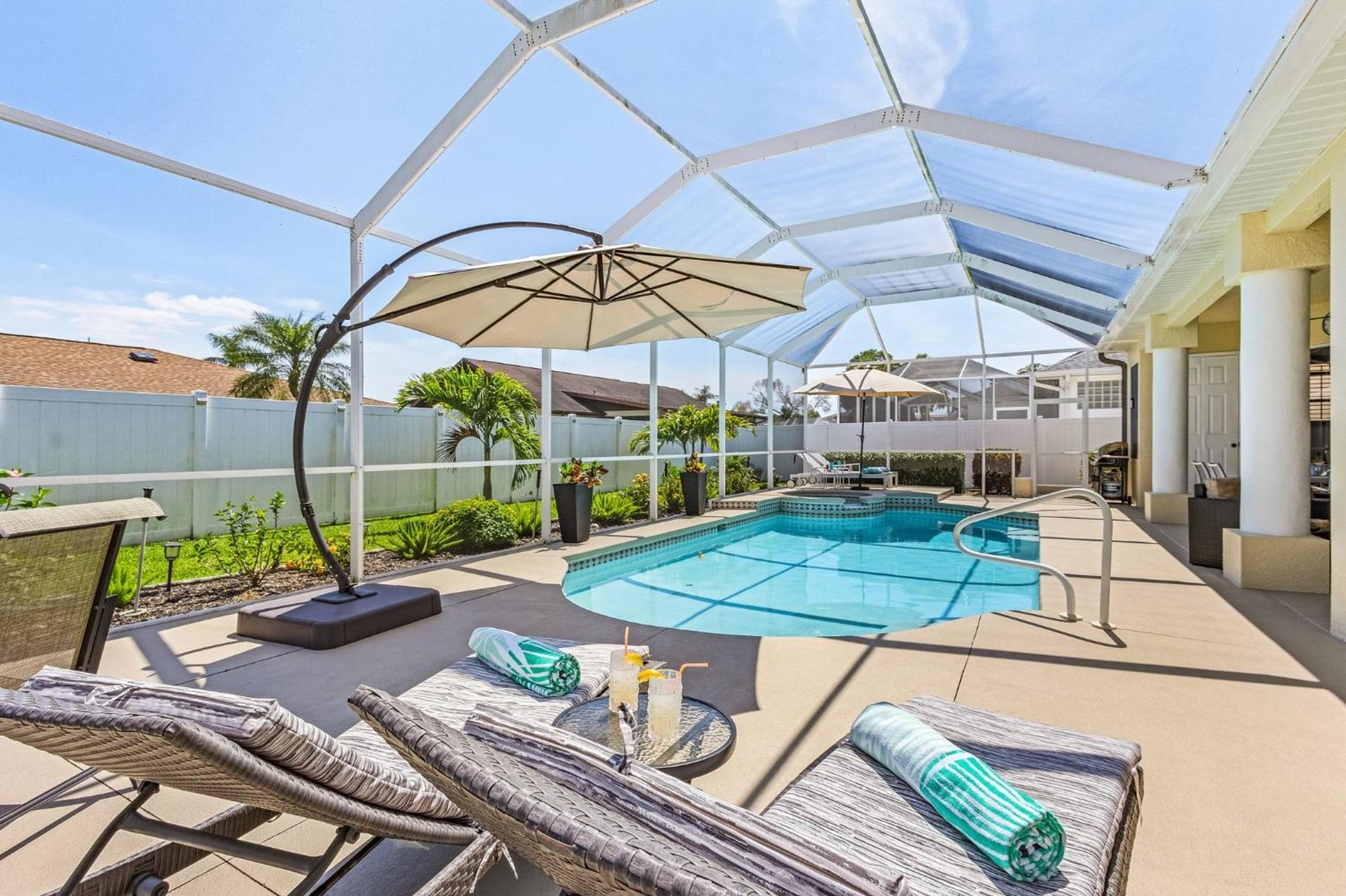Villa-Haze, Lots Of Privacy, Solar & Electric Heated Pool And Spa Cape Coral Exteriör bild